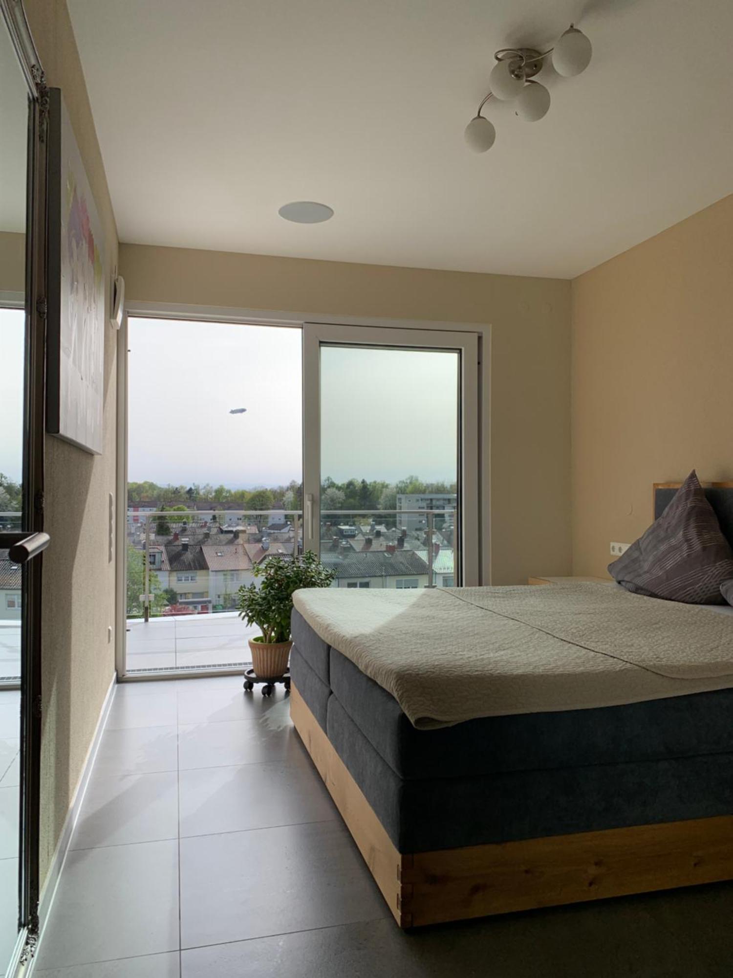 Penthouse Apartment Mit Alpenblick Friedrichshafen Exterior foto