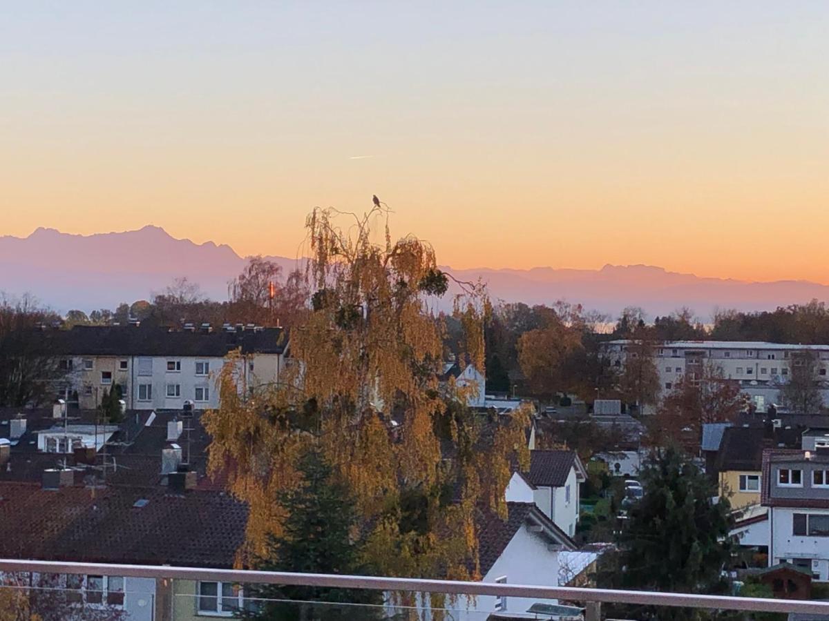 Penthouse Apartment Mit Alpenblick Friedrichshafen Exterior foto