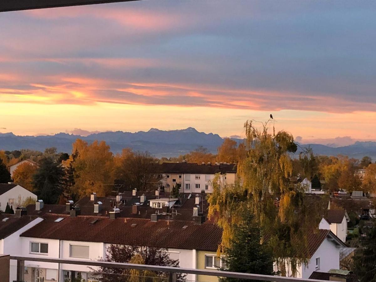 Penthouse Apartment Mit Alpenblick Friedrichshafen Exterior foto