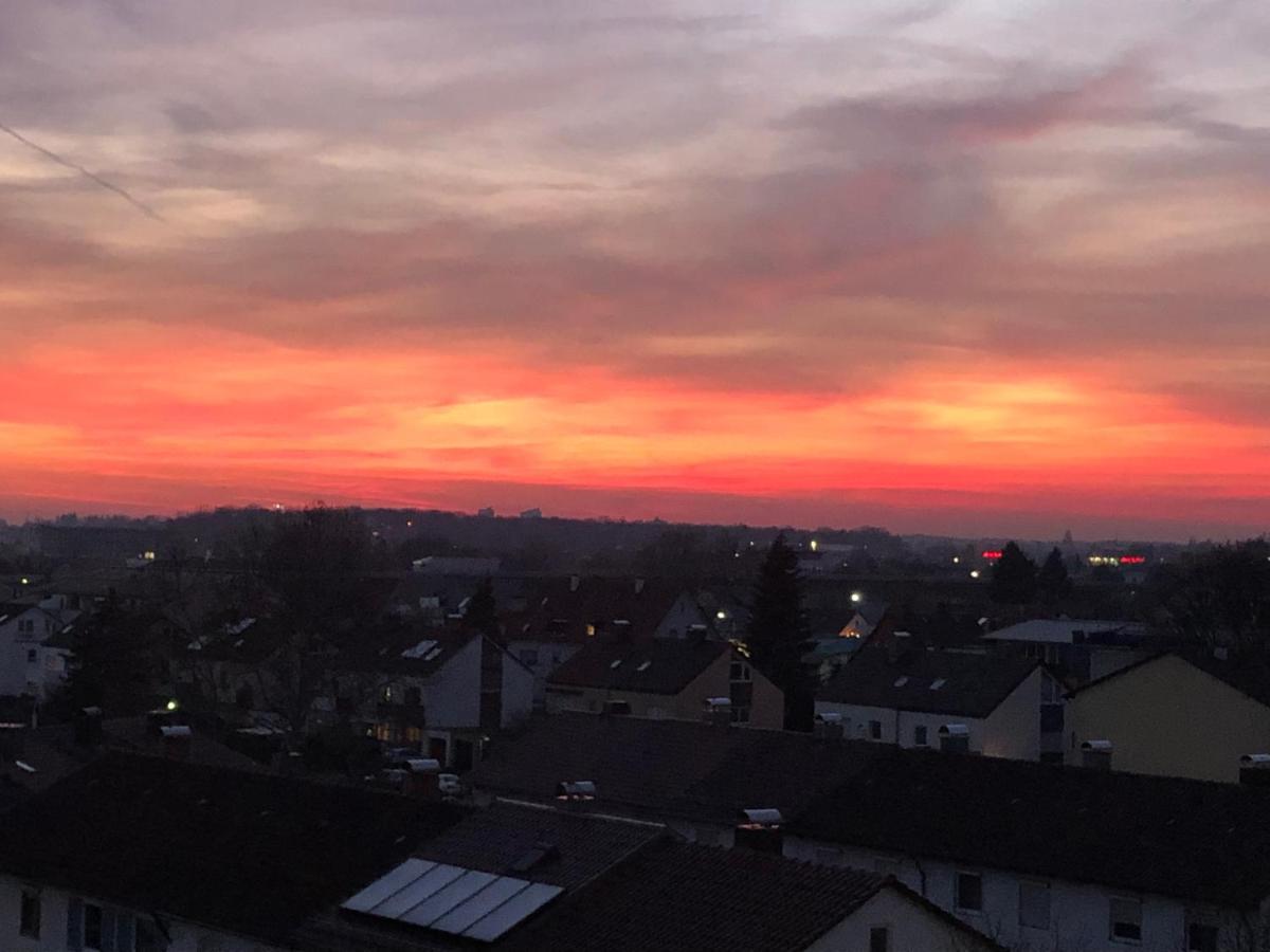 Penthouse Apartment Mit Alpenblick Friedrichshafen Exterior foto